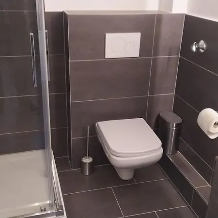 Frisch Renoviertes Appartement Mönchengladbach Exterior foto